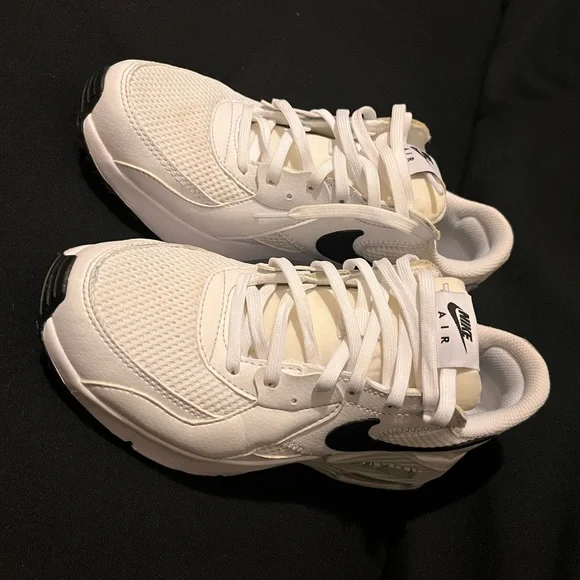 Nike Air Max - Picture 2 of 5